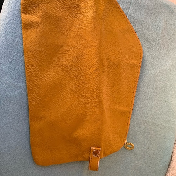 Mud pie large wallet. NWT beautiful pumpkin color and super soft ☀️ - Picture 5 of 9